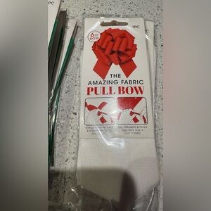 The amazing Magic pull bow- Lot of 16- 6” magic pull bows - Gift Wrap